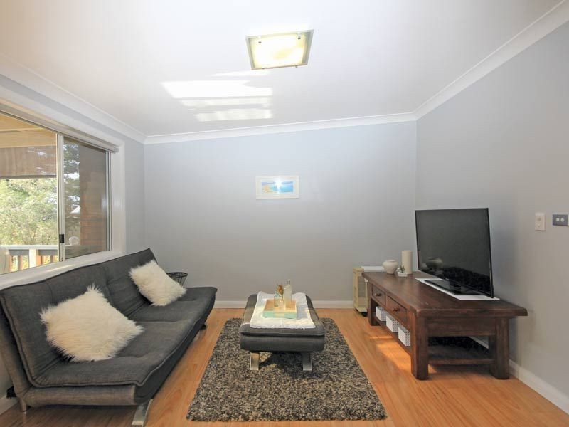 33 Moorooba Crescent, Nelson Bay NSW 2315