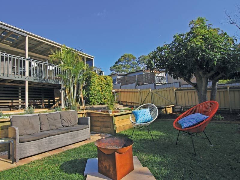 33 Moorooba Crescent, Nelson Bay NSW 2315