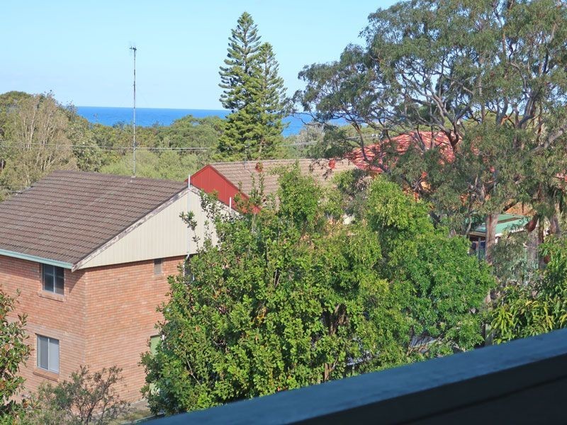 11 Lentara Street, Fingal Bay NSW 2315