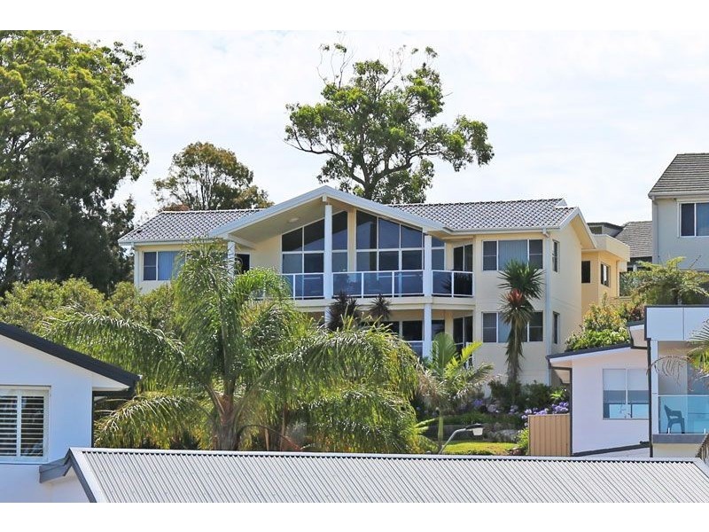 10 Grandview Close, Soldiers Point NSW 2317