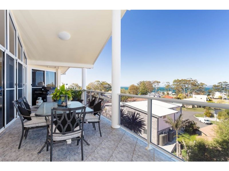 10 Grandview Close, Soldiers Point NSW 2317