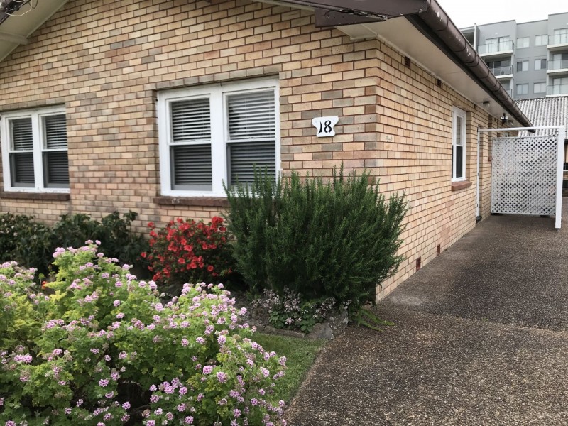 1/18 Messines Street, Shoal Bay NSW 2315