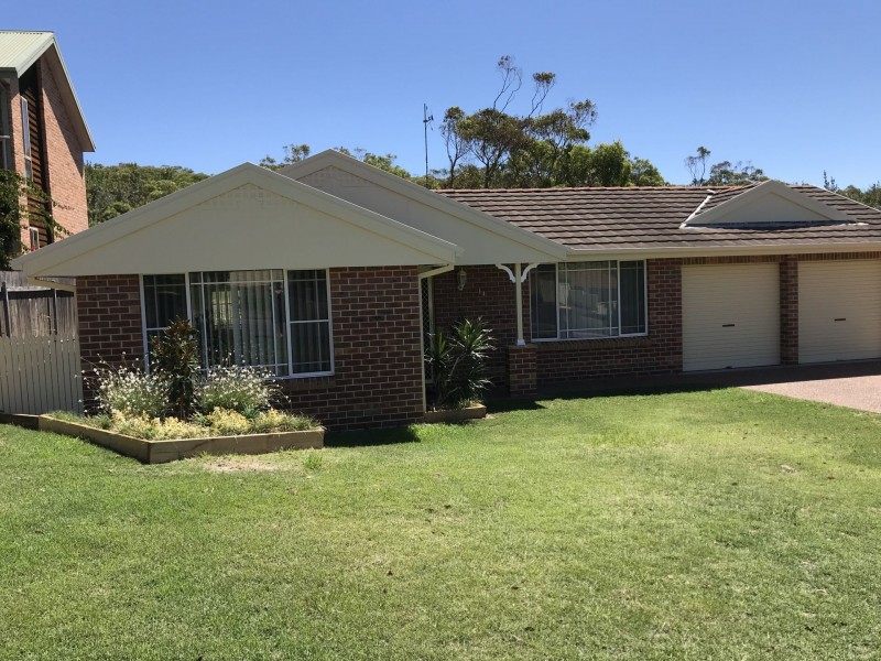 14 Hawkes Way, Boat Harbour NSW 2316