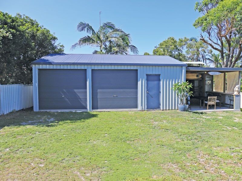 2 Richardson Avenue, Boat Harbour NSW 2316