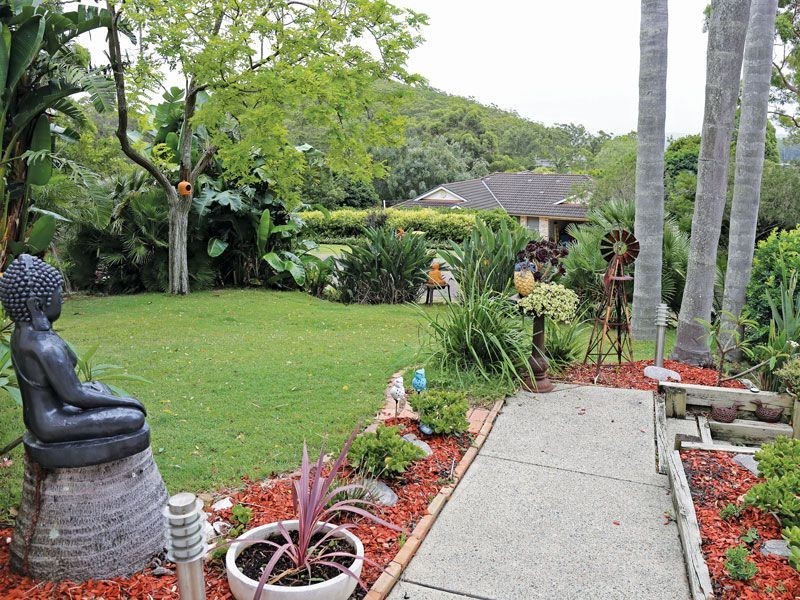 8 Tingara Road, Nelson Bay NSW 2315