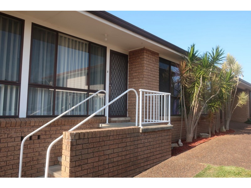 2/4 Armidale Avenue, Nelson Bay NSW 2315