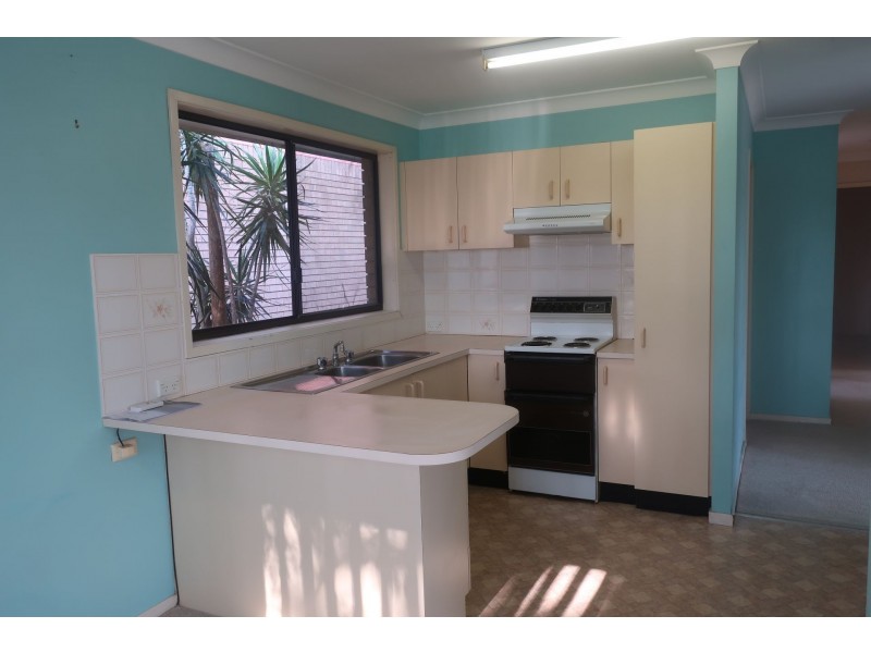 2/4 Armidale Avenue, Nelson Bay NSW 2315