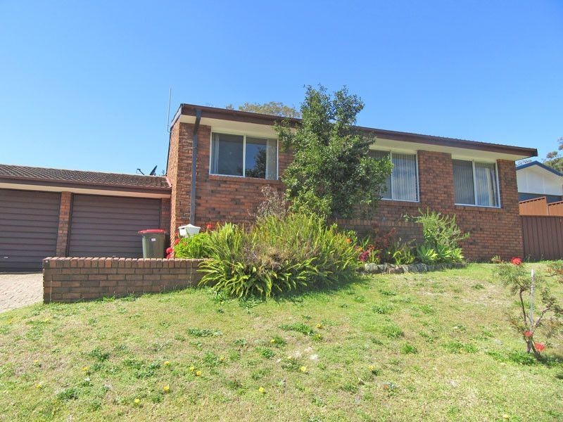 2/11 Armidale Avenue, Nelson Bay NSW 2315