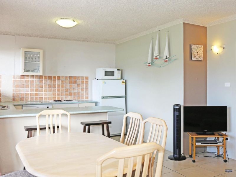 2/11 Shoal Bay Road, Shoal Bay NSW 2315