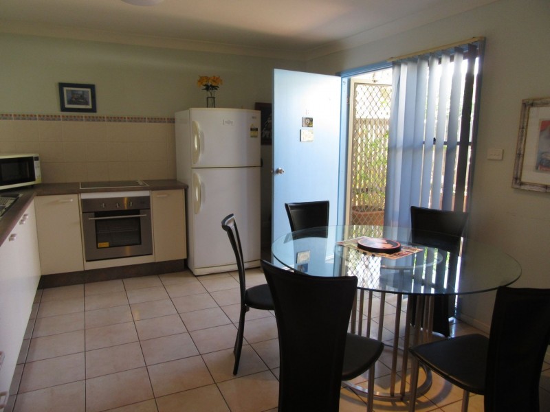 2/6 Kurrawa Close, Nelson Bay NSW 2315