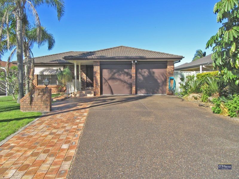 40 Shoreline Drive, Fingal Bay NSW 2315