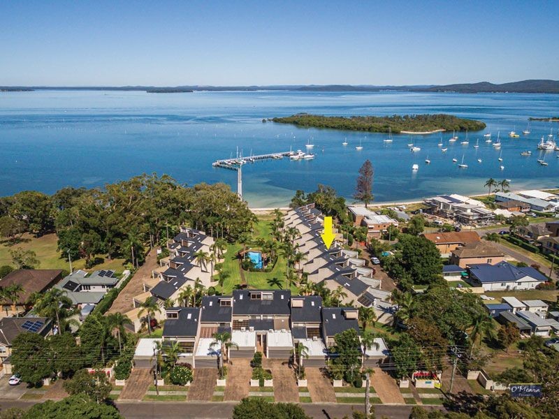 22/4 Cromarty Road, Soldiers Point NSW 2317