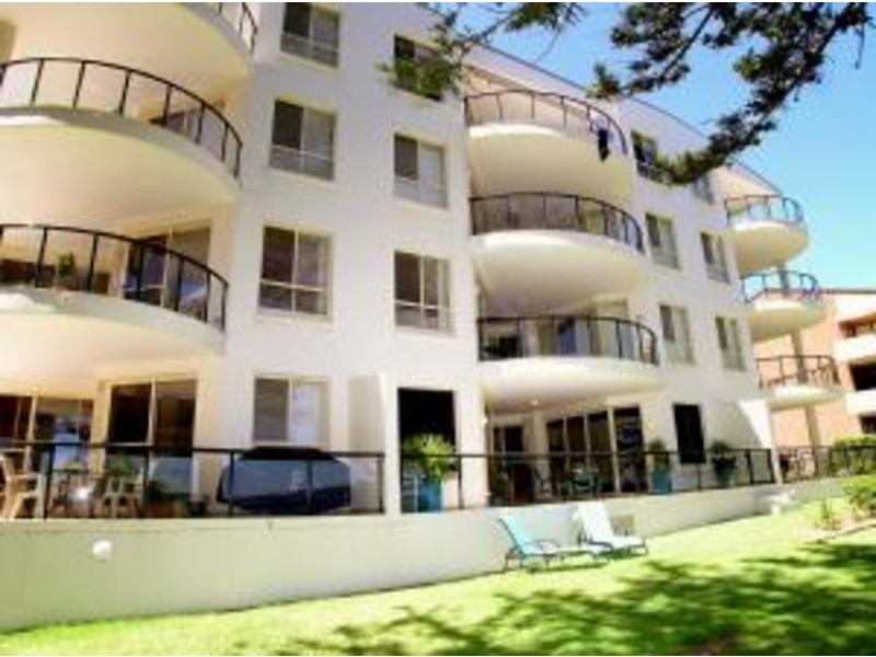 2/52-56 Magnus Street, Nelson Bay NSW 2315