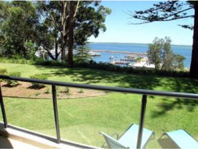 2/52-56 Magnus Street, Nelson Bay NSW 2315