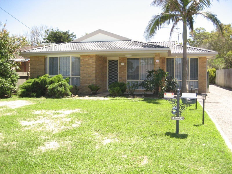 14 Andrew  Close, Boat Harbour NSW 2316