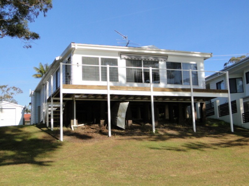 69 Soldiers Point  Road, Soldiers Point NSW 2317