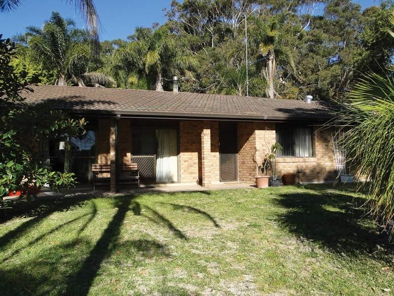 24 Ocean Beach Road, Shoal Bay NSW 2315