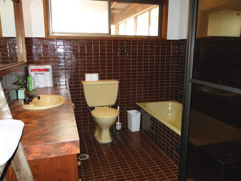 24 Ocean Beach Road, Shoal Bay NSW 2315