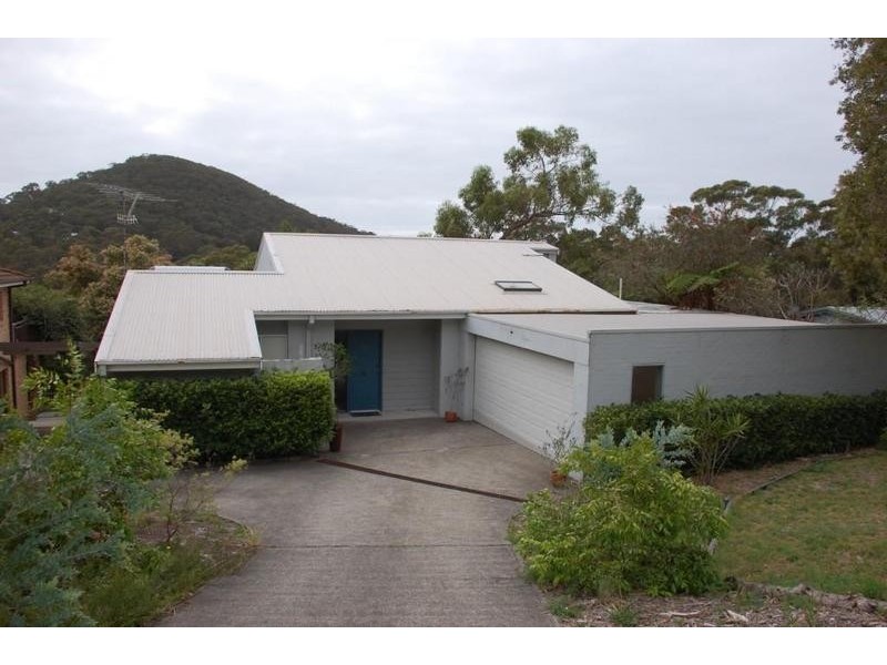 77 Ullora Close, Nelson Bay NSW 2315