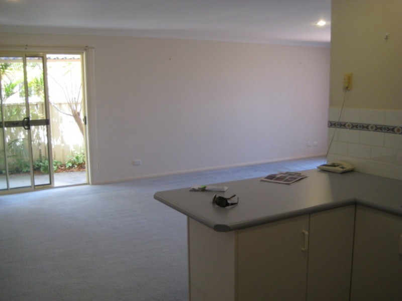 2/5 Endeavour Place, Salamander Bay NSW 2317