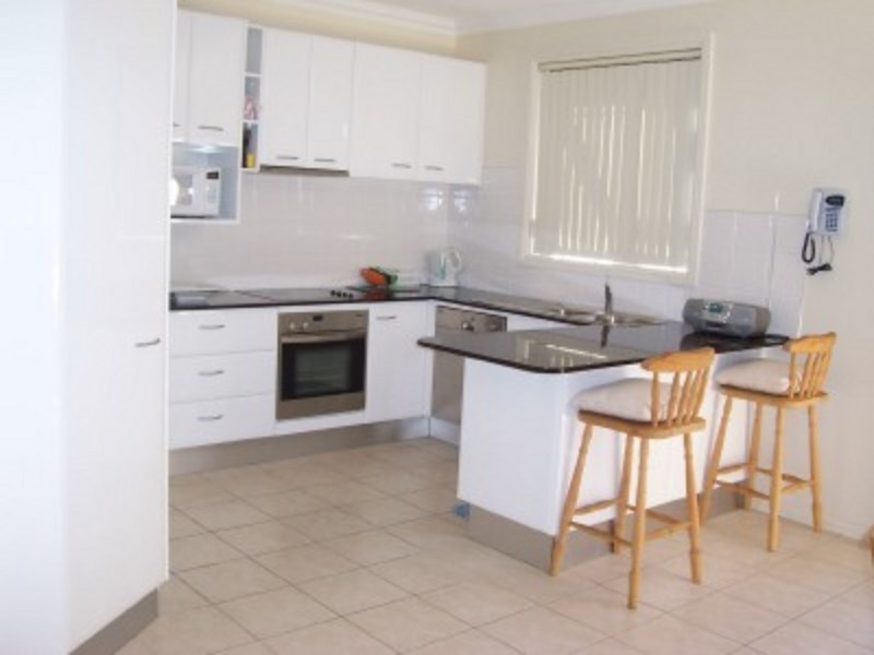 2/11a Christmas Bush Avenue, Nelson Bay NSW 2315