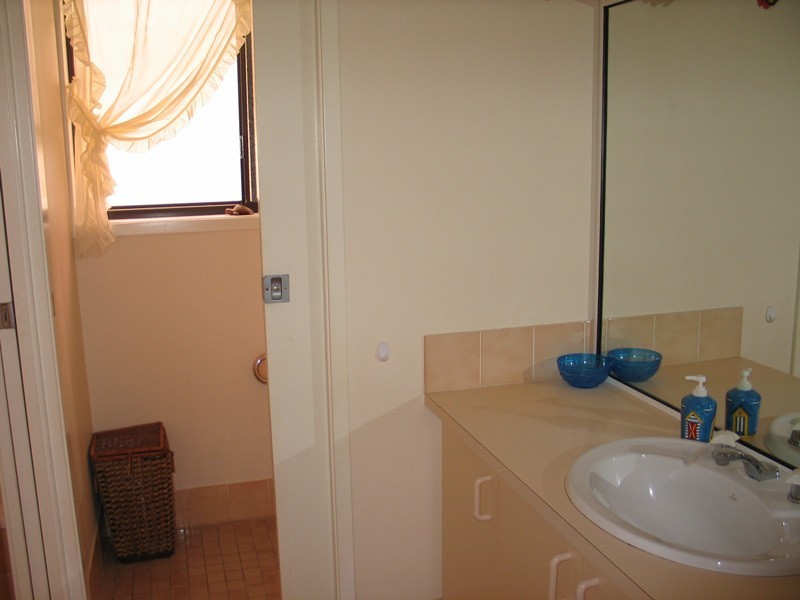 2/4 Armidale Avenue, Nelson Bay NSW 2315