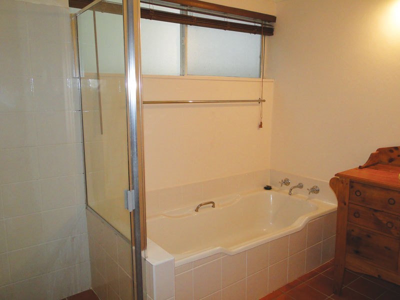 8 Kent Gardens, Soldiers Point NSW 2317