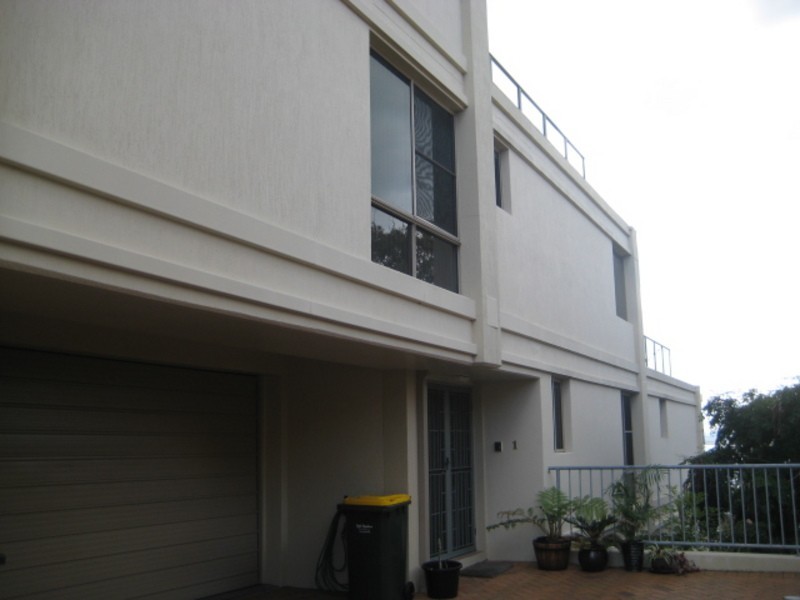 1/16 Thurlow Avenue, Nelson Bay NSW 2315