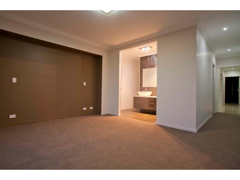 12 Vinnicombe Street, Toowoomba City QLD 4350