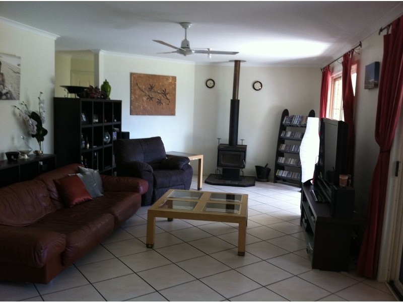 9 Eucalypt Ct, Warner QLD 4500