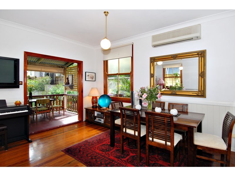 23 Dover Street, Red Hill QLD 4059