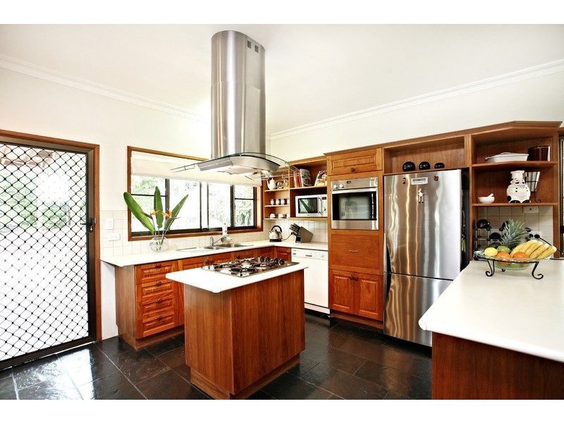 87 Cedar Creek Rd, Samford QLD 4520