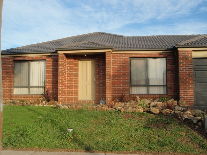 12  Neddletail crs, South Morang VIC 3752