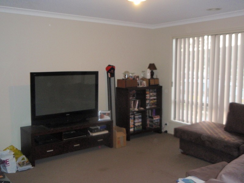 12  Neddletail crs, South Morang VIC 3752