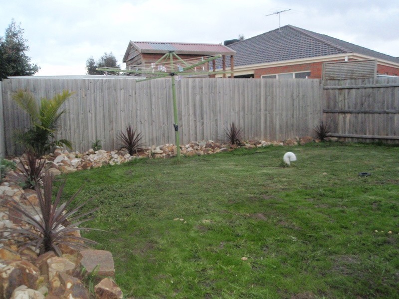 12  Neddletail crs, South Morang VIC 3752