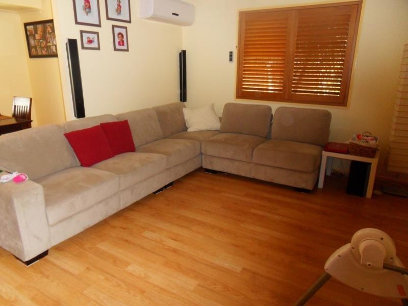 9 Winslow Ct, Hillcrest QLD 4118