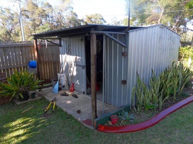 9 Winslow Ct, Hillcrest QLD 4118