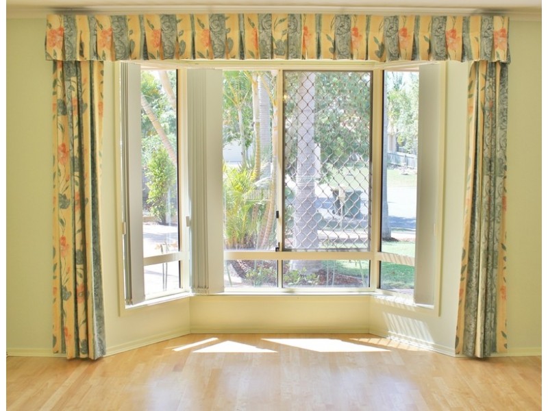 56 Warbler Parade, Varsity Lakes QLD 4227