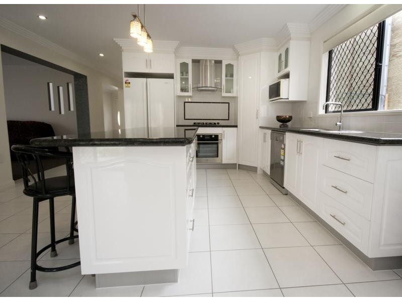 28 Harvey Pl, Calamvale QLD 4116