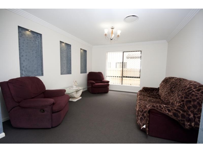 28 Harvey Pl, Calamvale QLD 4116
