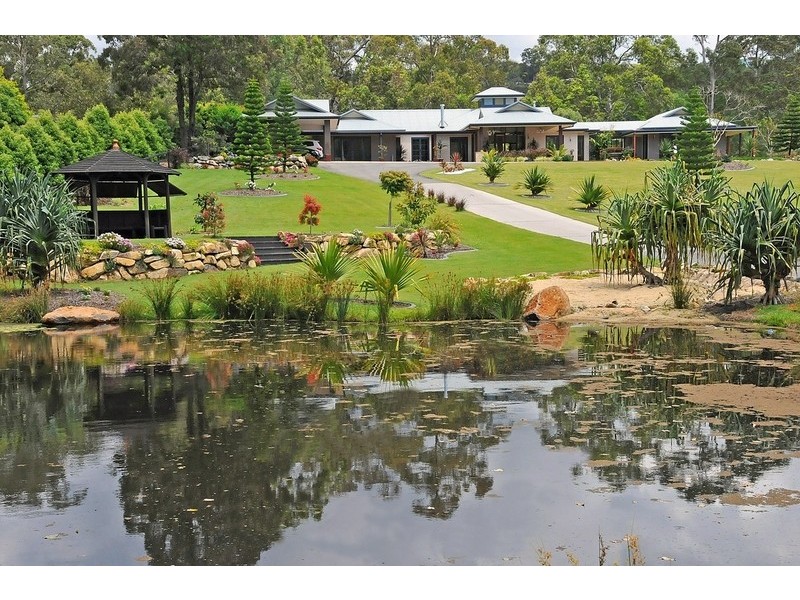 63 Bonogin Rd, Mudgeeraba QLD 4213