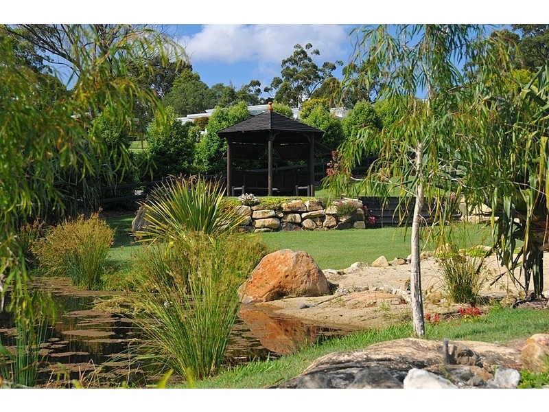 63 Bonogin Rd, Mudgeeraba QLD 4213