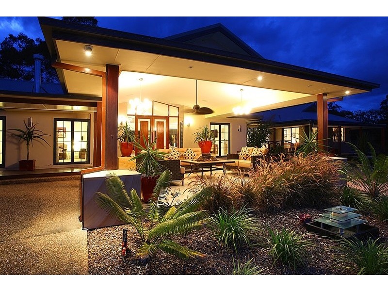 63 Bonogin Rd, Mudgeeraba QLD 4213