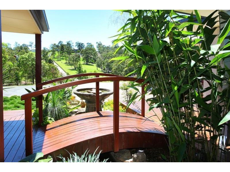 63 Bonogin Rd, Mudgeeraba QLD 4213