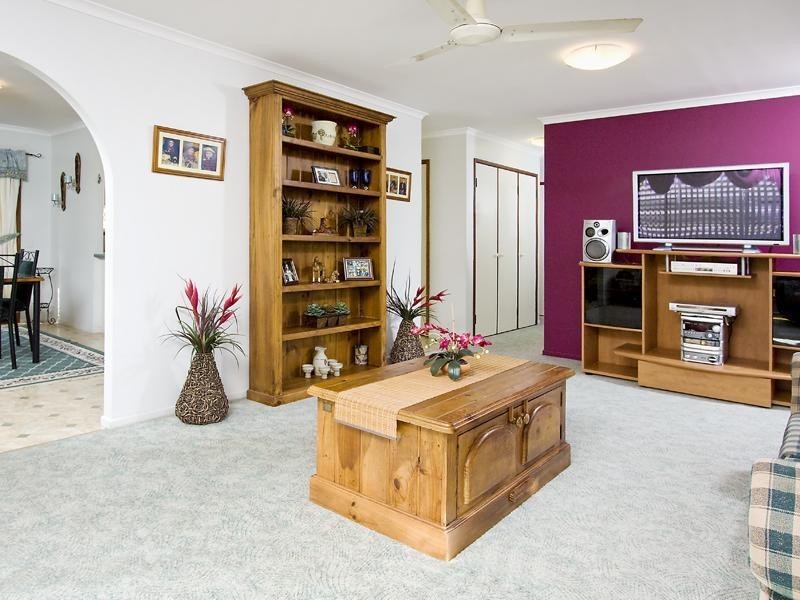 21 RINAVORE ST, Ferny Grove QLD 4055