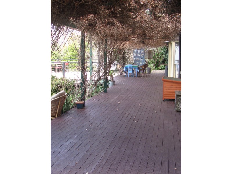 82-84 Warks Hill Road, Kurrajong Heights NSW 2758