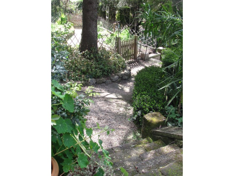 82-84 Warks Hill Road, Kurrajong Heights NSW 2758