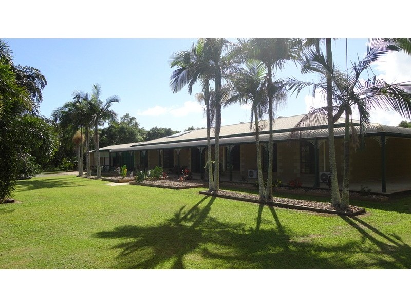 136 Toolakea Beach Rd, Bluewater QLD 4818