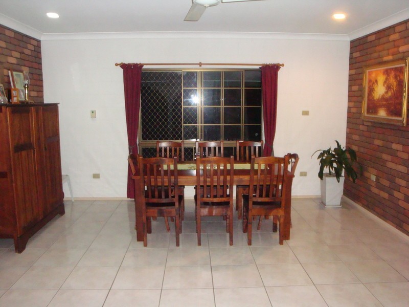 136 Toolakea Beach Rd, Bluewater QLD 4818