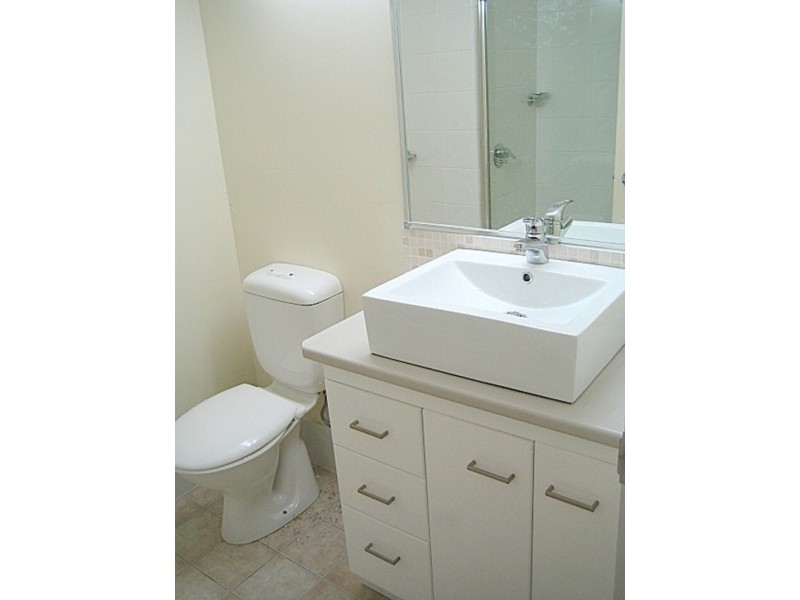 8/26 Ada St, Taringa QLD 4068
